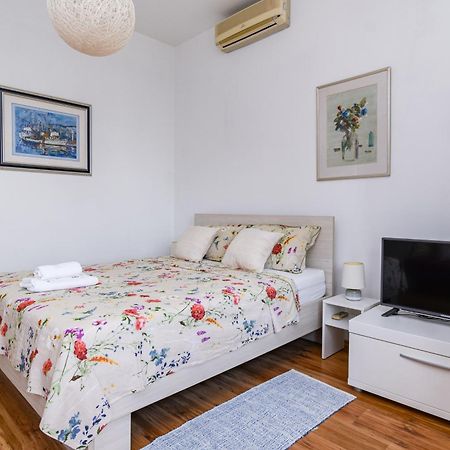 オパティヤApartman Zaraアパートメント エクステリア 写真